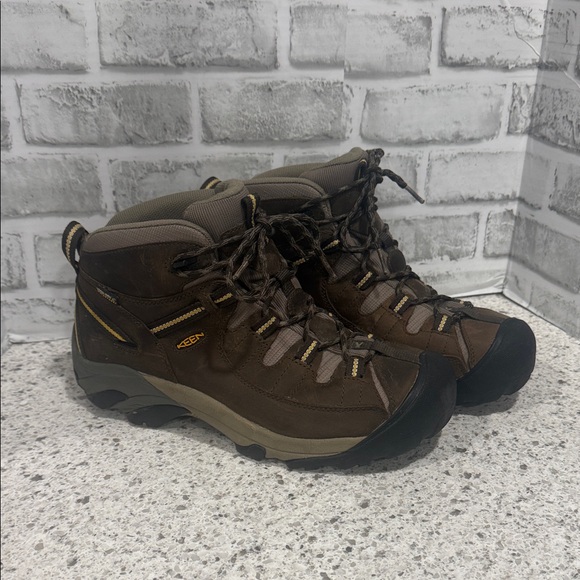 Keen Men's Targhee II Mid Waterproof Dark Brown Hiking Boots